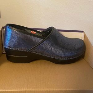 Sanita Signature Clogs